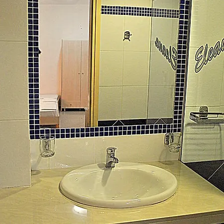 דירה Eleana *